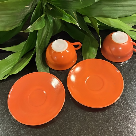 Hazel Atlas Ovide Rust Platonite - Cup and Saucer - (Set of 2) - Picture 4 of 6